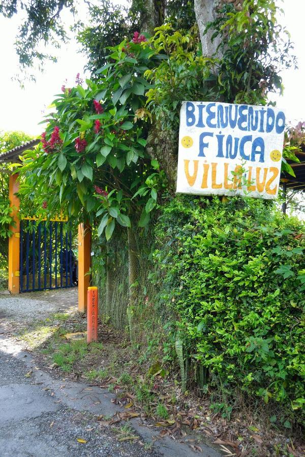 Casa Finca Villa Luz A 800 Mts Del Parque Del Cafe Montenegro Exterior photo